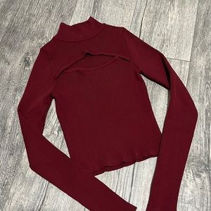 Burgundy long sleeve crop top